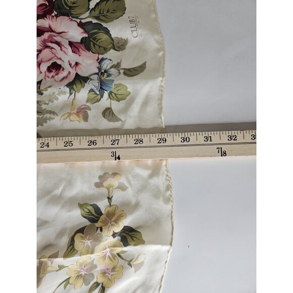 80s silk beige rose printed square scarf / 31in x 31in / club 7 echo Silk Scarf - Picture 3 of 3